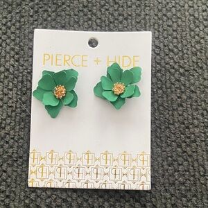 Pierce + Hide Green Floral post Earrings NWT